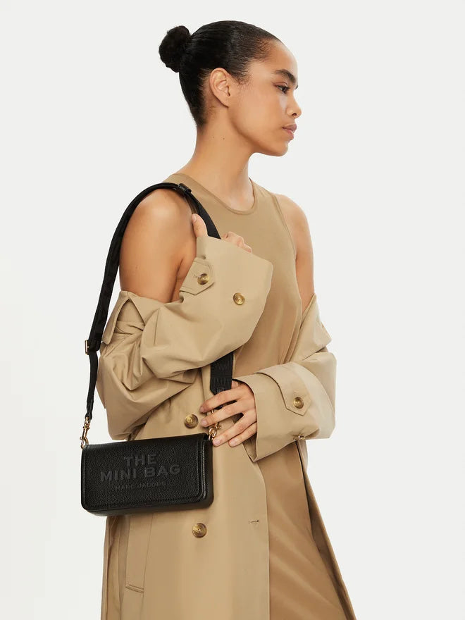 Mala de ombro Marc Jacobs The Leather Mini Tote Preto