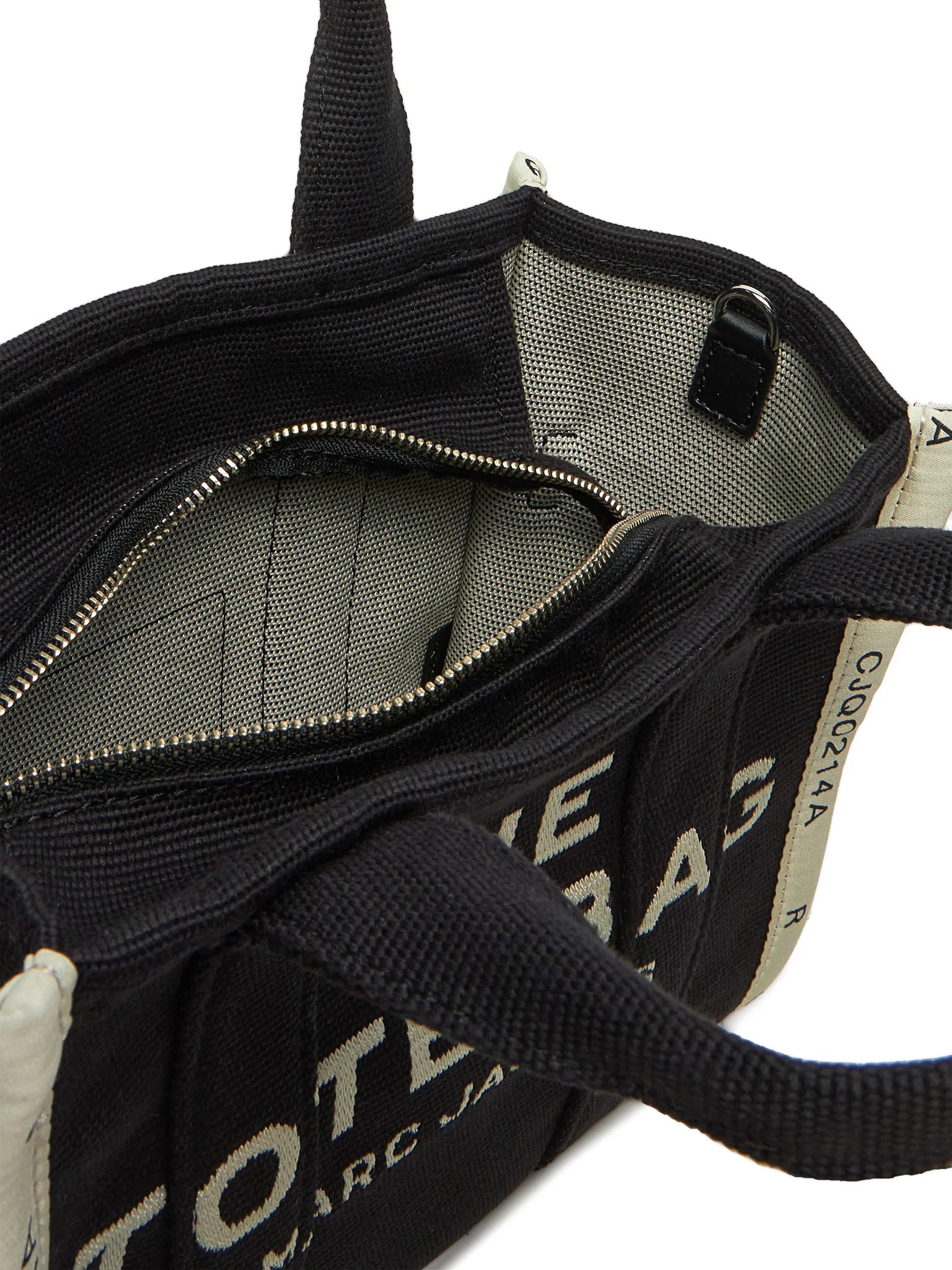 Bolsa Pequena Marc Jacobs M0017025 em Preto